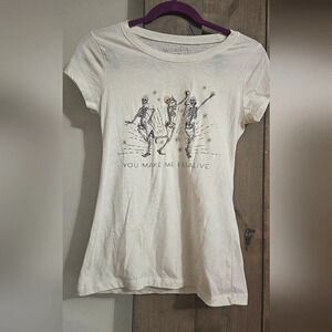 Wound Up You make me feel alive skeleton tshirt. Size M
